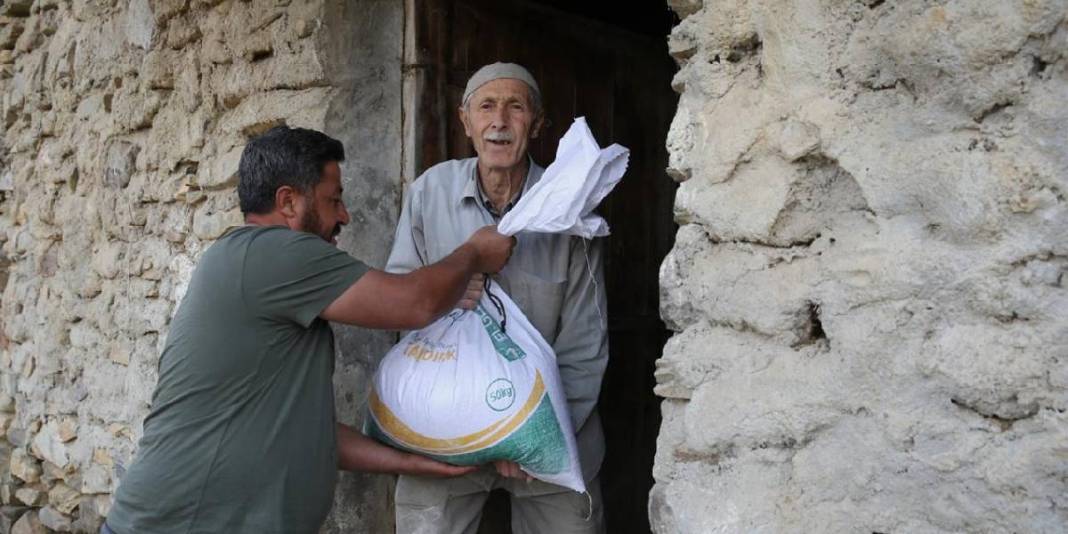 75 yaşında ata mirası çarkları döndürüyor! Bir köyün ihtiyacını o karşılıyor: 200 yıllık mirasa sahip çıkıyor 5